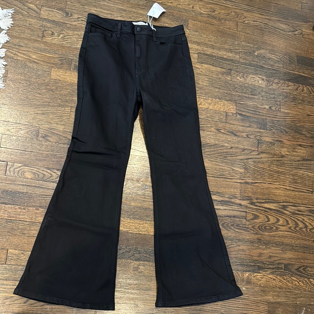 CJLA Austin Flare black jeans. NWT